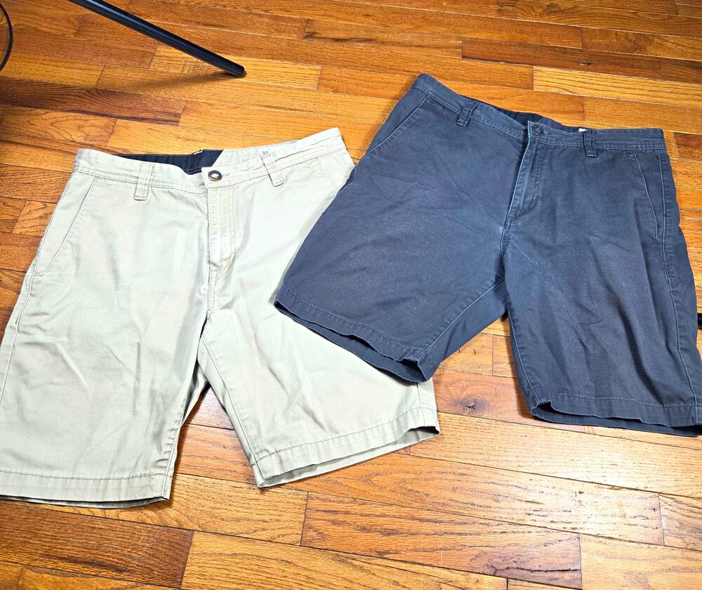 Volcom Mens Shorts Size 32 Lot of 2 Chino Walk Shorts Khaki Black Skate